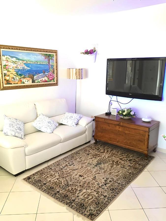 Casa Vacanze Esedra Lägenhet Pescara Exteriör bild
