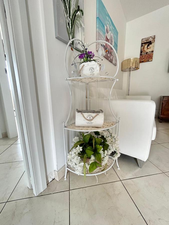 Casa Vacanze Esedra Lägenhet Pescara Exteriör bild